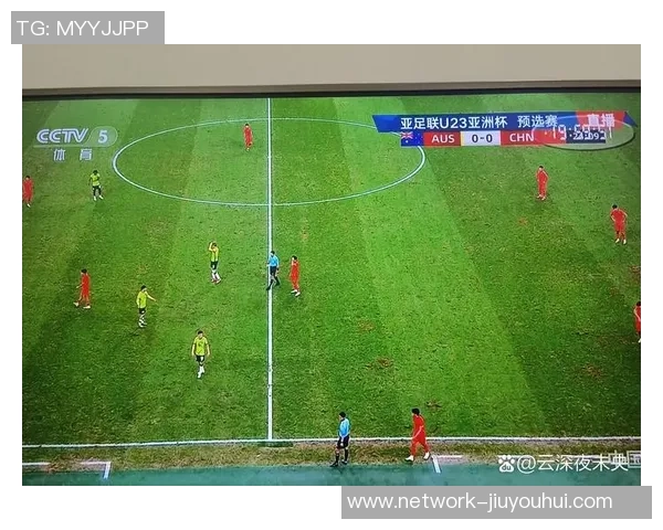 自由足球长传技巧解析助你提升球场表现与战术运用